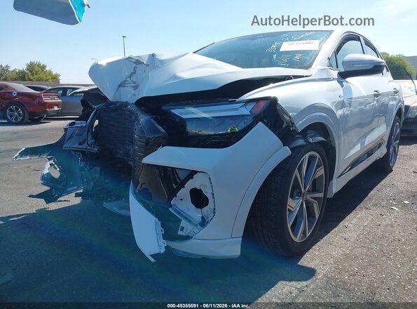 WA12UBFZ3SP044030 2025 AUDI Q4 E-TRON White Передня ліва чверть