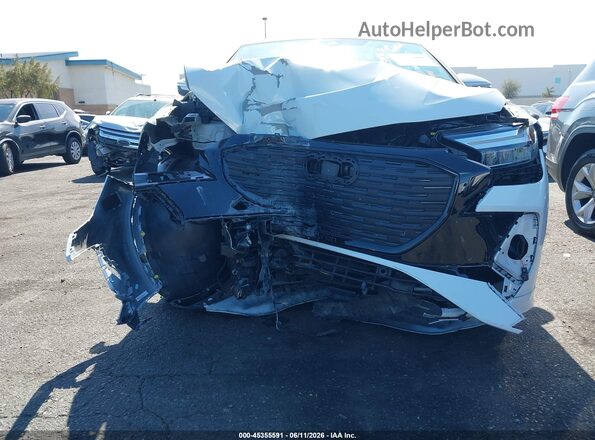 WA12UBFZ3SP044030 2025 AUDI Q4 E-TRON White Вид задньої частини салону