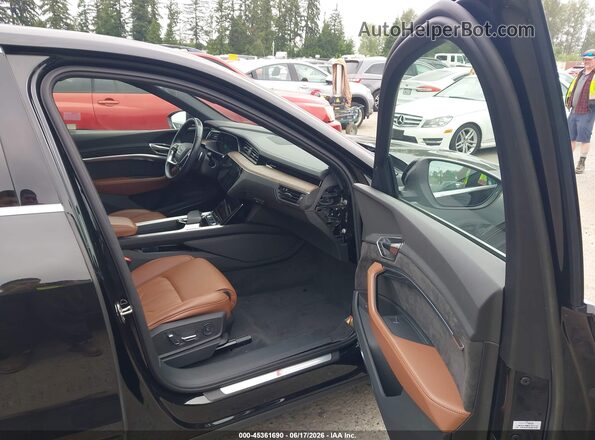 WA13AAGE4MB005837 2021 AUDI E-TRON Black Widok wnętrza z przodu
