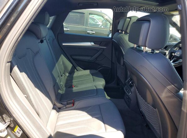 WA15AAFY1R2004057 2024 AUDI Q5 Black Հետևի նստատեղերի տեսք