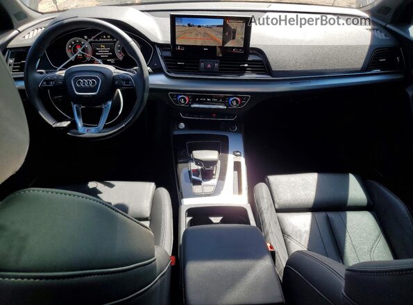 WA15AAFY1R2004057 2024 AUDI Q5 Black Առջևի վահանակի տեսք