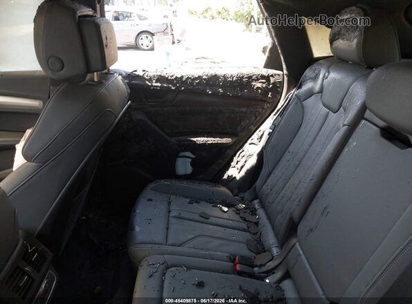WA15AAFY2M2097535 2021 AUDI Q5 White Vista interior trasera