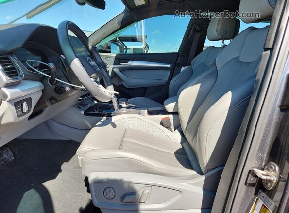 WA15AAFY4R2053401 2024 AUDI Q5 Gray წინა სალონის ხედი