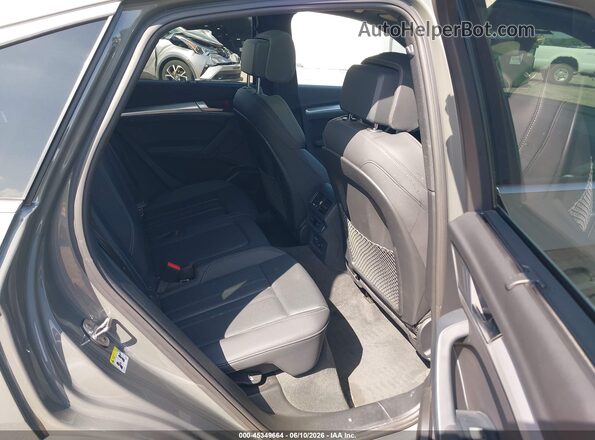 WA15AAFY7R2110979 2024 AUDI Q5 Gray Vista de la etiqueta del VIN