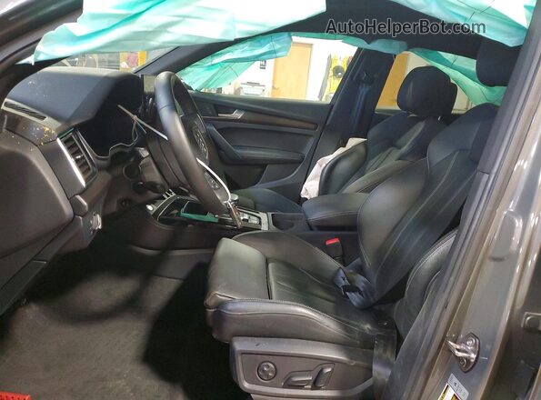 WA15AAFY8P2060199 2023 AUDI Q5 Gray Widok wnętrza z przodu