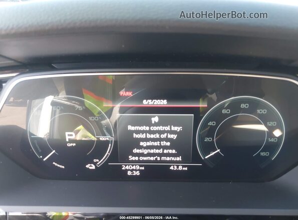 WA15AAGE0RB020190 2024 AUDI Q8 E-TRON Белый Вид задних сидений
