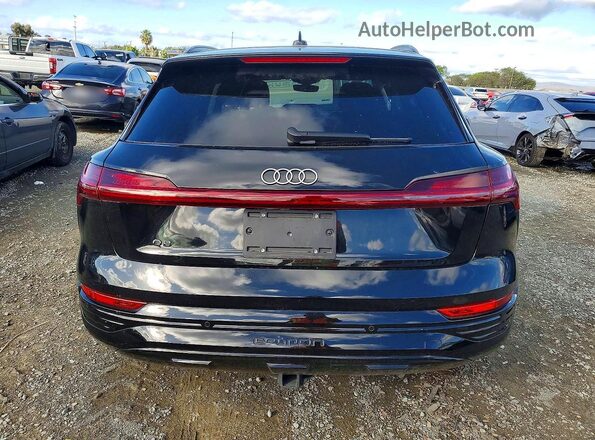 WA15AAGEXRB053858 2024 AUDI Q8 Черный 