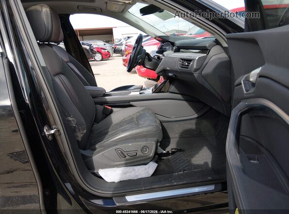WA15ABGE1RB025128 2024 AUDI Q8 E-TRON Black Vista interior delantera