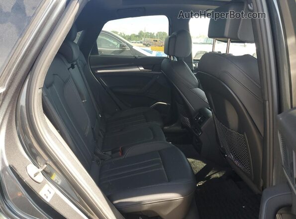 WA16AAFY7P2069870 2023 AUDI Q5 Gray Widok wnętrza z tyłu