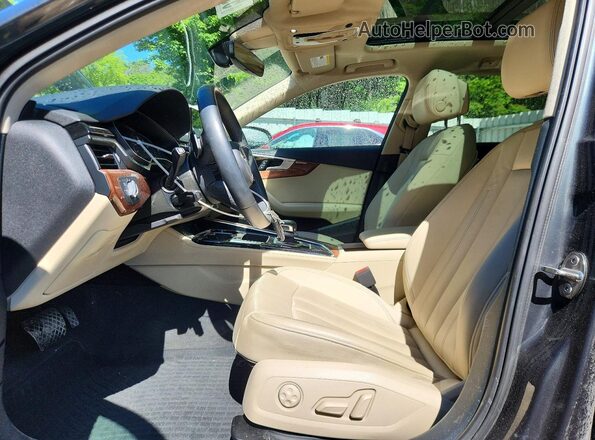 WA17AAF43PA009964 2023 AUDI A4 Charcoal Vista interior delantera