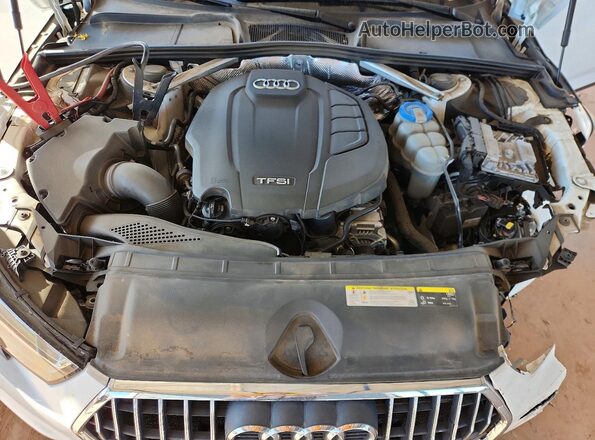 WA17NAF44HA062825 2017 AUDI A4 White Widok wnętrza z tyłu