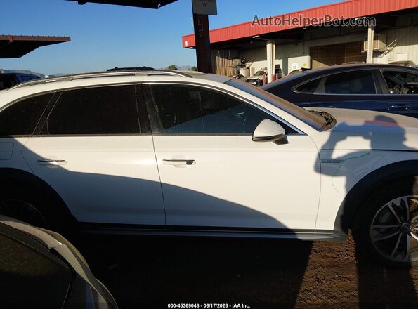 WA17NAF47HA064178 2017 AUDI OTHER White Սալոնի հետևի տեսք