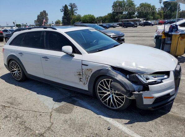 WA18NAF49HA037228 2017 AUDI A4 White Front right