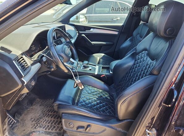 WA1A4AFY1J2025159 2018 AUDI SQ5 Black 