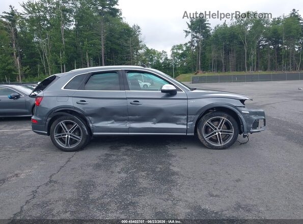 WA1A4AFY1J2054838 2018 AUDI SQ5 Gray Vista interior trasera