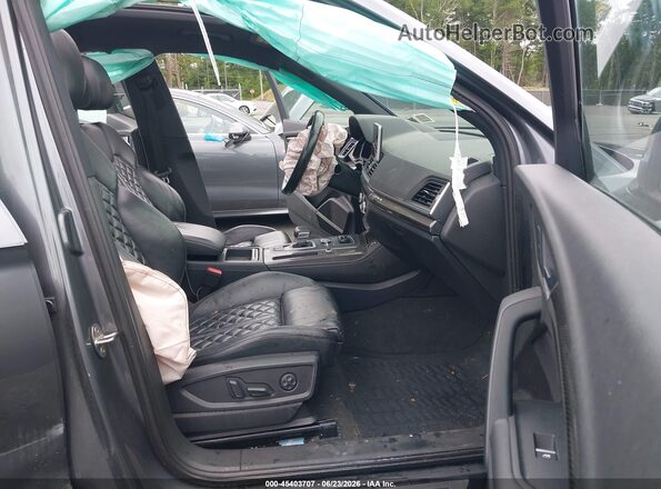 WA1A4AFY1J2054838 2018 AUDI SQ5 Gray Vista interior delantera