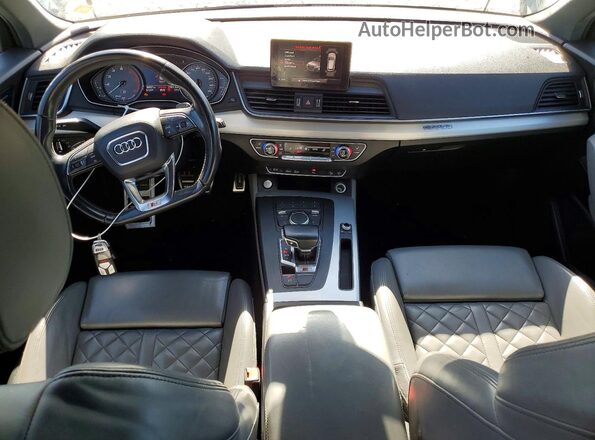 WA1A4AFY2J2020603 2018 AUDI SQ5 Gray Dashboard view