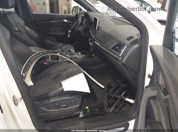 WA1A4AFY9J2212505 2018 AUDI SQ5 White წინა სალონის ხედი