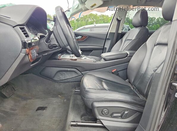 WA1AAAF73HD037134 2017 AUDI Q7 Black 