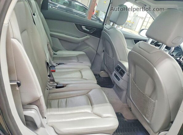 WA1AAAF75HD009318 2017 AUDI Q7 Black 
