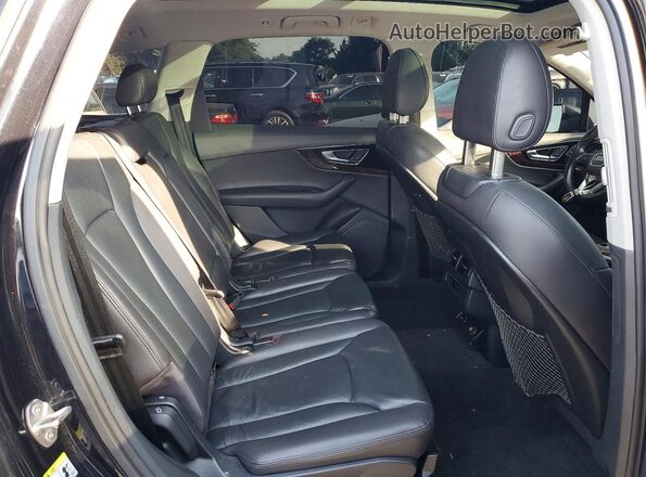 WA1AAAF76HD005049 2017 AUDI Q7 Black Vista interior trasera