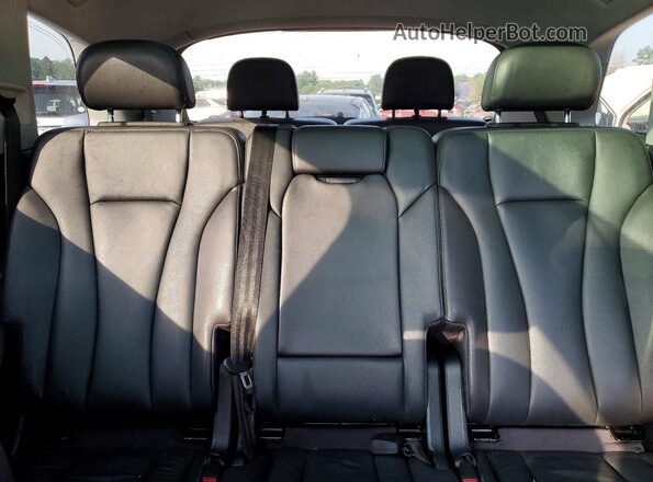 WA1AAAF76HD005049 2017 AUDI Q7 Black Vista de los asientos traseros
