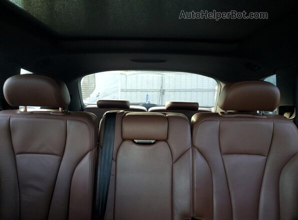 WA1AAAF77HD009109 2017 AUDI Q7 Black Вид задніх сидінь