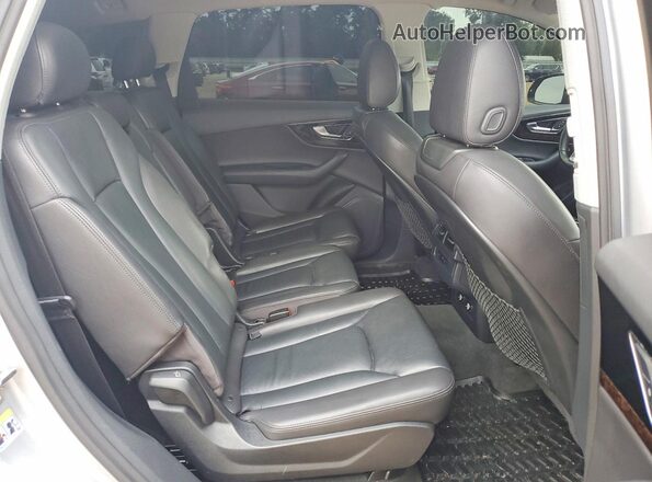 WA1AAAF79JD007870 2018 AUDI Q7 Silver 