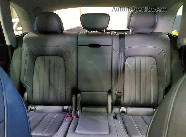 WA1AAAFY0M2109258 2021 AUDI Q5 Black 