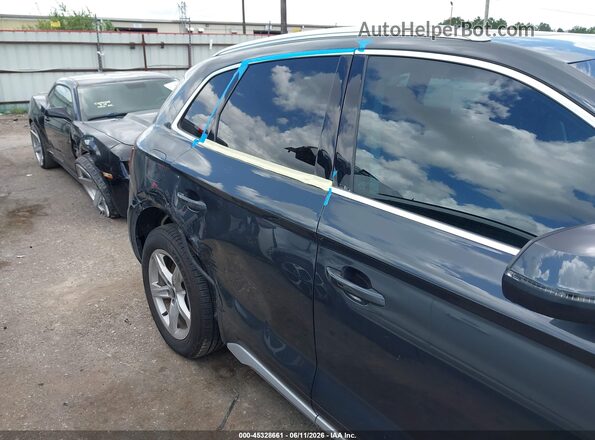WA1AAAFY1M2062855 2021 AUDI Q5 Gray Vista frontal