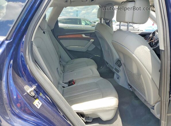 WA1AAAFY4M2102863 2021 AUDI Q5 Blue 