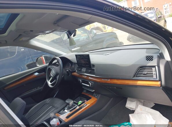 WA1AAAFY4M2111207 2021 AUDI Q5 Black წინა სალონის ხედი