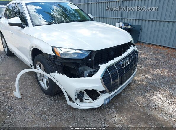 WA1AAAFY5M2088603 2021 AUDI Q5 White Vista frontal