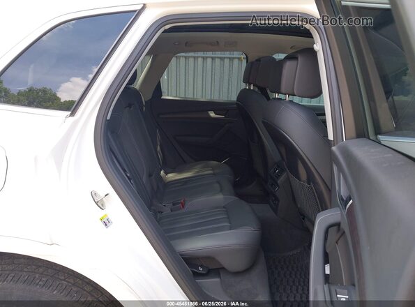 WA1AAAFY5M2088603 2021 AUDI Q5 White Vista de la etiqueta del VIN