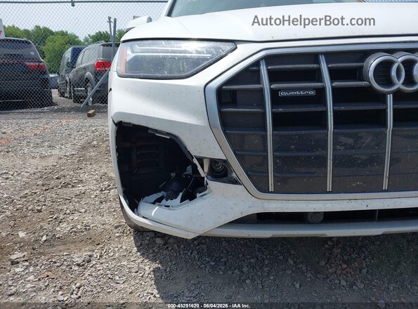 WA1AAAFY6M2081160 2021 AUDI Q5 White Front view