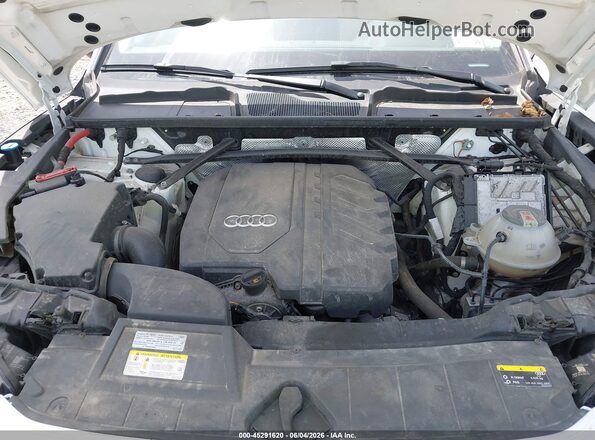 WA1AAAFY6M2081160 2021 AUDI Q5 White Rear view