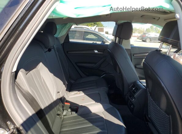 WA1AAAFY9M2055104 2021 AUDI Q5 Black Widok wnętrza z tyłu