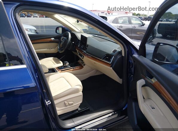 WA1AAAFYXM2024654 2021 AUDI Q5 Blue Front interior view