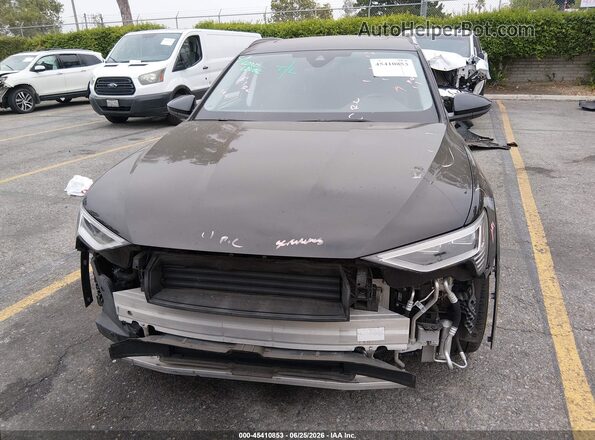 WA1AAAGE3NB020211 2022 AUDI E-TRON Black Вид задньої частини салону