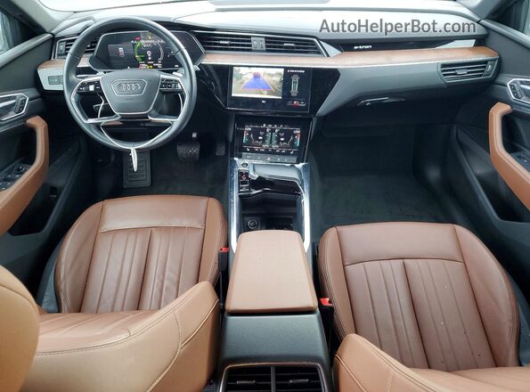 WA1AAAGE5NB005421 2022 AUDI E-TRON Beige 