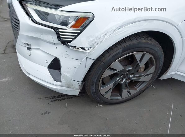 WA1AAAGE8MB014810 2021 AUDI E-TRON White Вид спереду