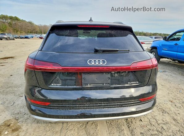 WA1AAAGE9MB011267 2021 AUDI E-TRON Black Вид ззаду