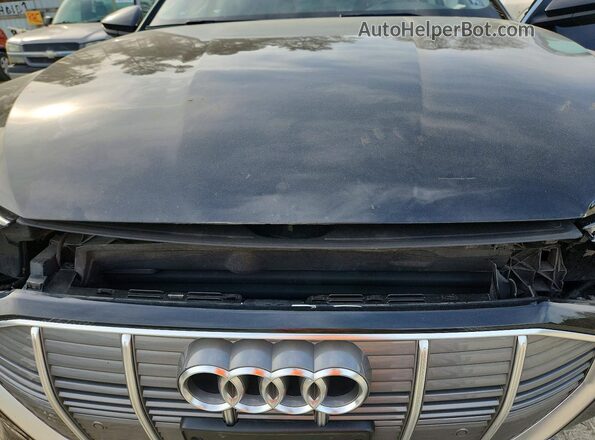 WA1AAAGE9MB011267 2021 AUDI E-TRON Black Вид підкапотного простору