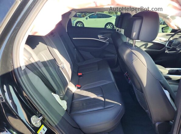 WA1AABGE4NB022555 2022 AUDI E-TRON Черный 