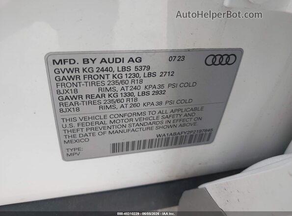 WA1ABAFY2P2197845 2023 AUDI Q5 White ძრავის განყოფილების ხედი