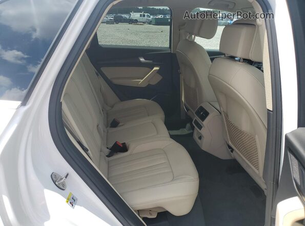 WA1ABAFY4P2096516 2023 AUDI Q5 Белый Вид задней части салона