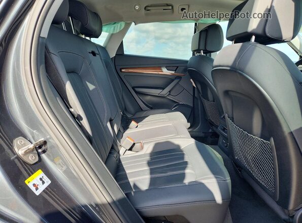 WA1ABAFY8R2013303 2024 AUDI Q5 Gray უკანა სავარძლების ხედი