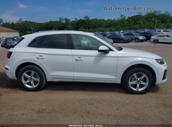 WA1ABAFY9R2045404 2024 AUDI Q5 White Vista interior trasera