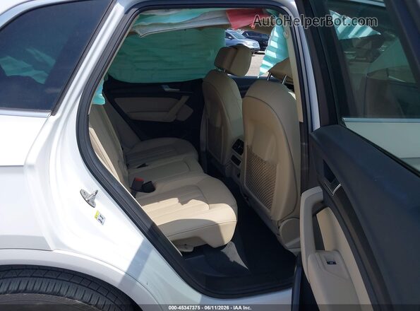 WA1ABAFY9R2045404 2024 AUDI Q5 White Vista de la etiqueta del VIN