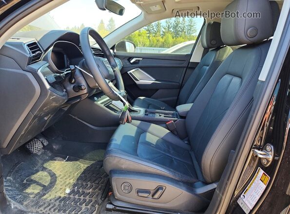 WA1AECF33L1012919 2020 AUDI Q3 Black 